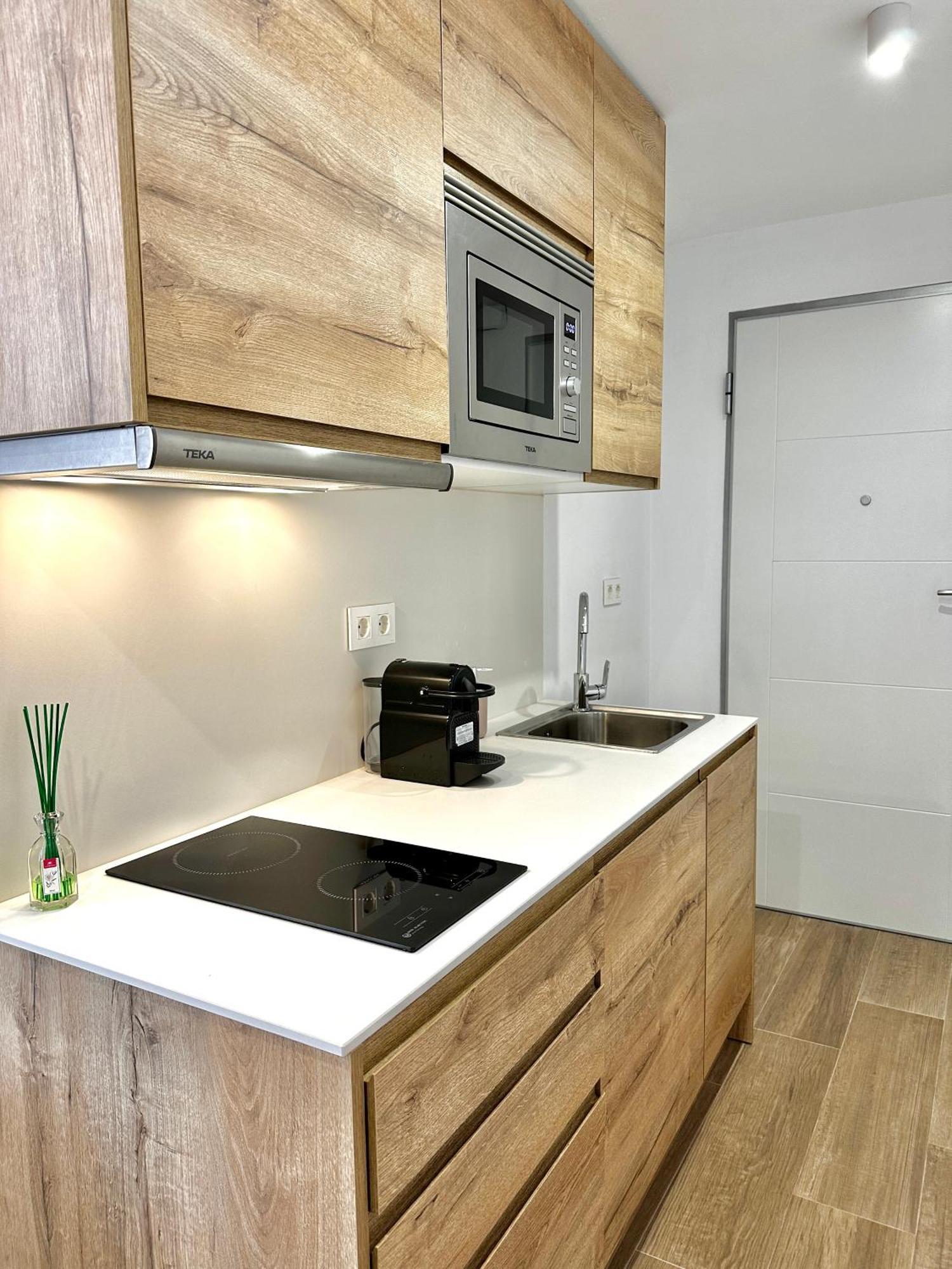 Apartment Oasis Center With Mountain Views - Eaw Homes Marbella